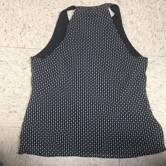 Black and white women’s sleeveless top Worthington size 8 - Picture 4 of 4